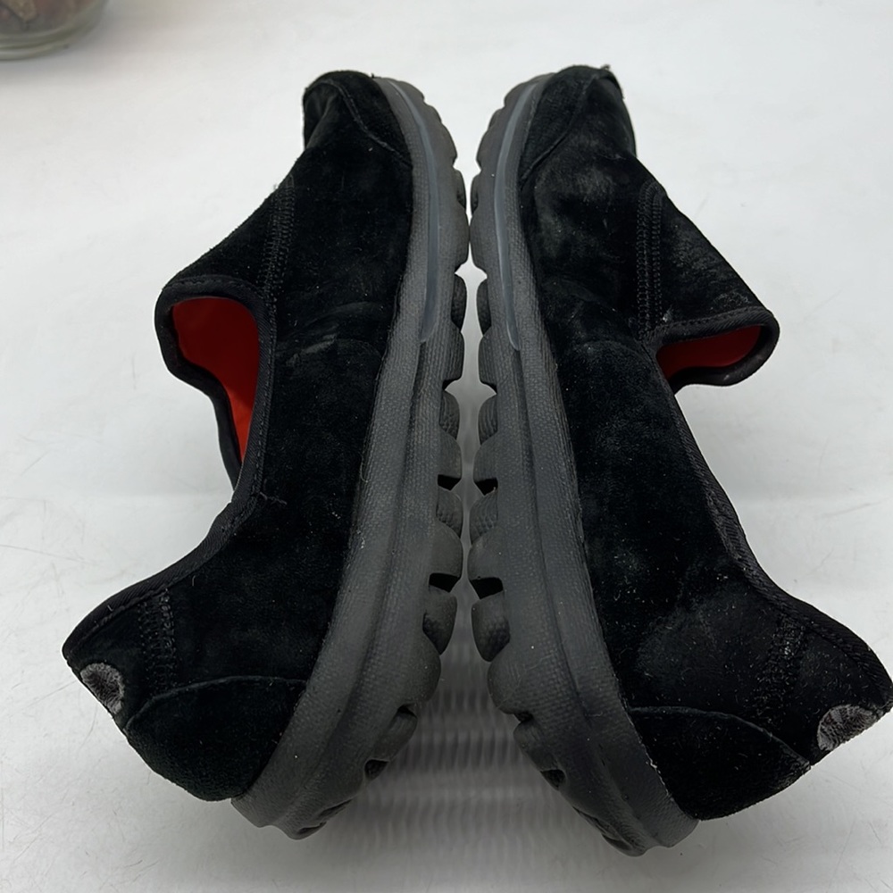 Skechers Black Suede Slip On Loafers Memory Foam Footbed Size 8. BLO2898F - Picture 5 of 8
